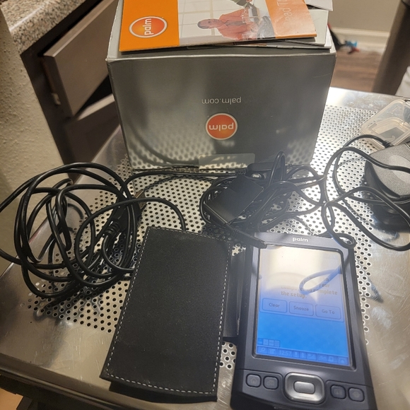 Palm handheld computer - Picture 9 of 16